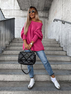 Löst stickad damtröja med off-shoulder-design – Amira