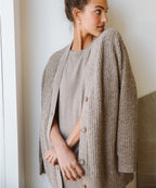 Damernas cashmere väst med V-ringning – Sylvie